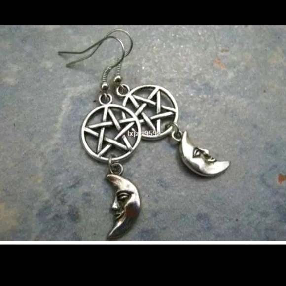 Pentacle Crescent Moon Face Earrings - Picture 2 of 3